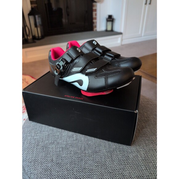 Perfect Peloton cycling shoes with look delta cleats and box EU 39 US women's 8 - Picture 1 of 7